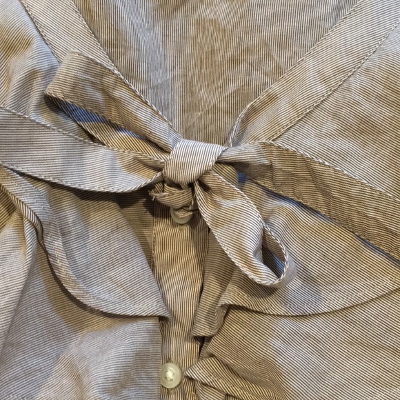 Banana Republic Tops - Ruffl-y Sweet Banana Republic